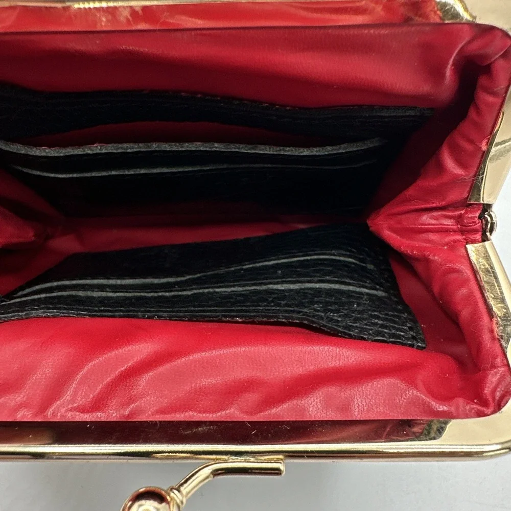Dooney and Bourke Pebbled Leather Kiss Coin Lock Credit Card Black Purse